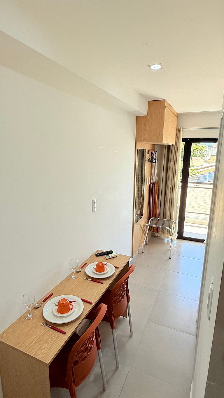 Practical and comfortable retreat near the beach 211