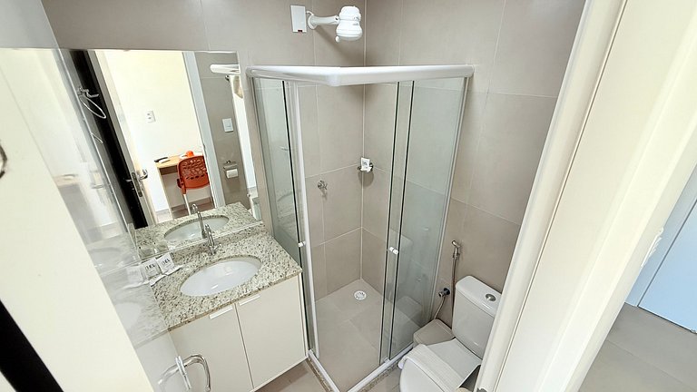 Refúgio prático e confortável próxima a praia 211