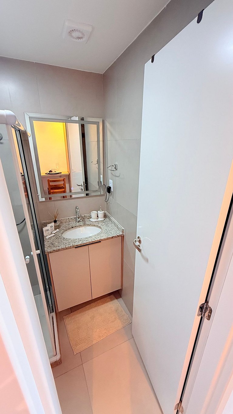 Refúgio elegante e funcional próximo à praia - 414