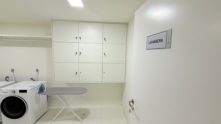 Apartamento elegante com vista para o mar - CL701