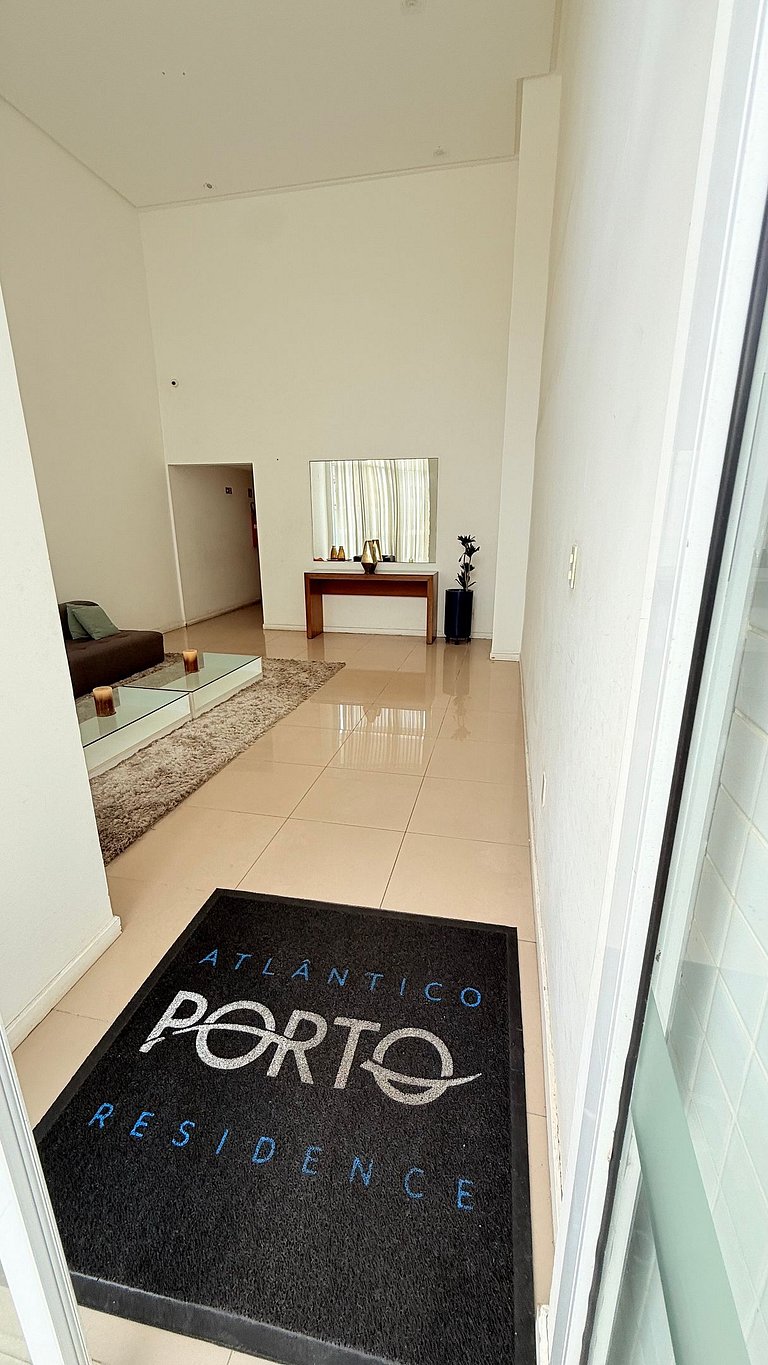 1-Bedroom Apartment with Balcony at Atlântico Porto Residenc