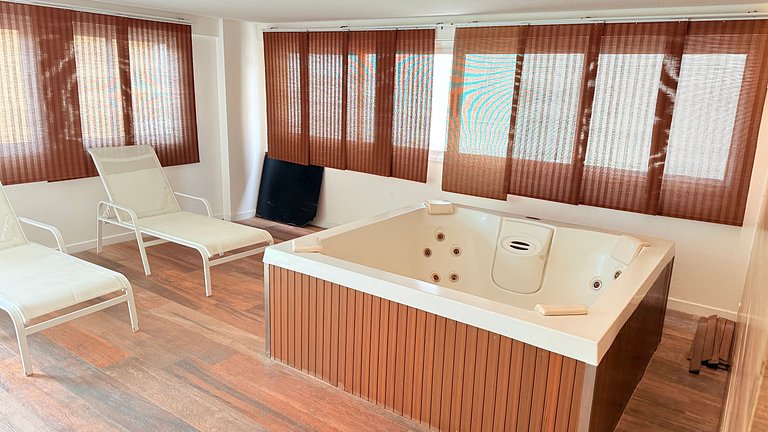 1-Bedroom Apartment with Balcony at Atlântico Porto Residenc