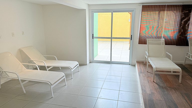 Apartamento 1 Quarto com Varanda no Atlântico Porto Residenc
