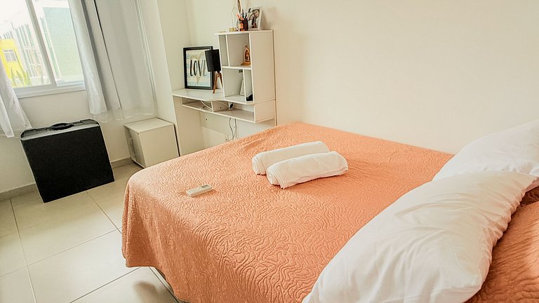 Apartamento 1 Quarto com Varanda no Atlântico Porto Residenc