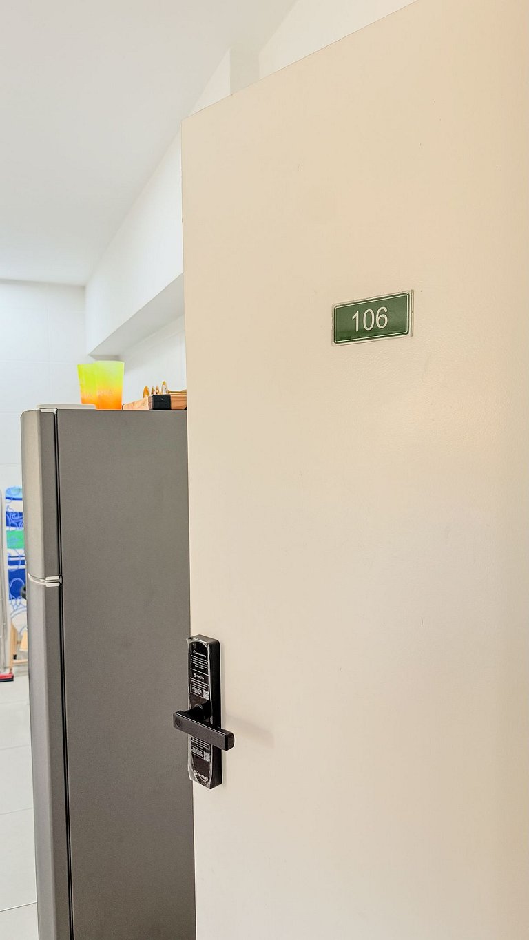 Apartamento 1 Quarto com Varanda no Atlântico Porto Residenc