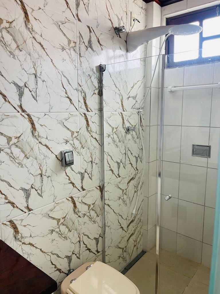 Casa completa com piscina em Vilas do Atlântico