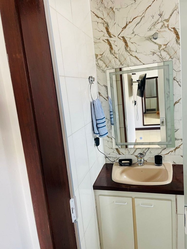 Casa completa com piscina em Vilas do Atlântico