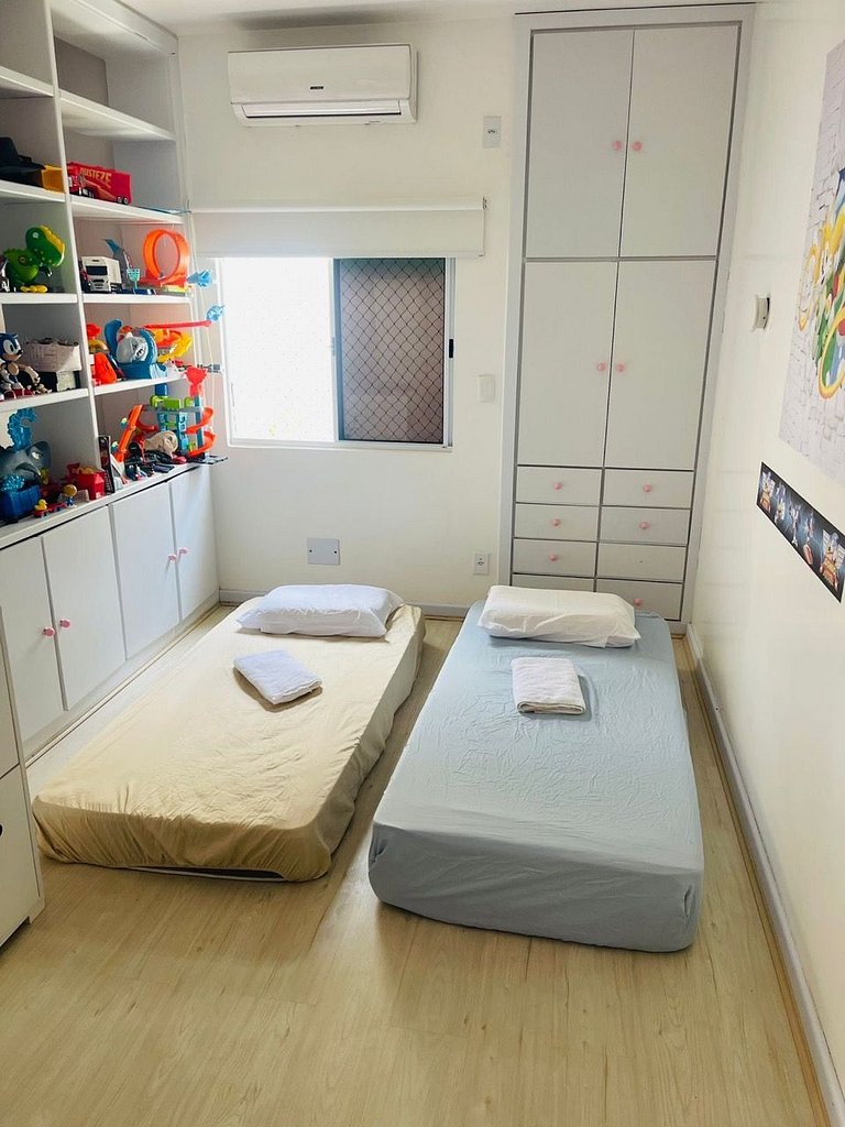 Casa completa con piscina en Vilas do Atlântico