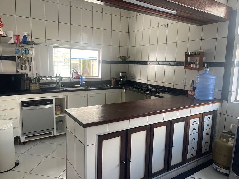 Casa completa con piscina en Vilas do Atlântico