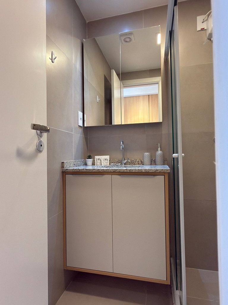 Beautiful and Modern Studio with Sea View - CL615