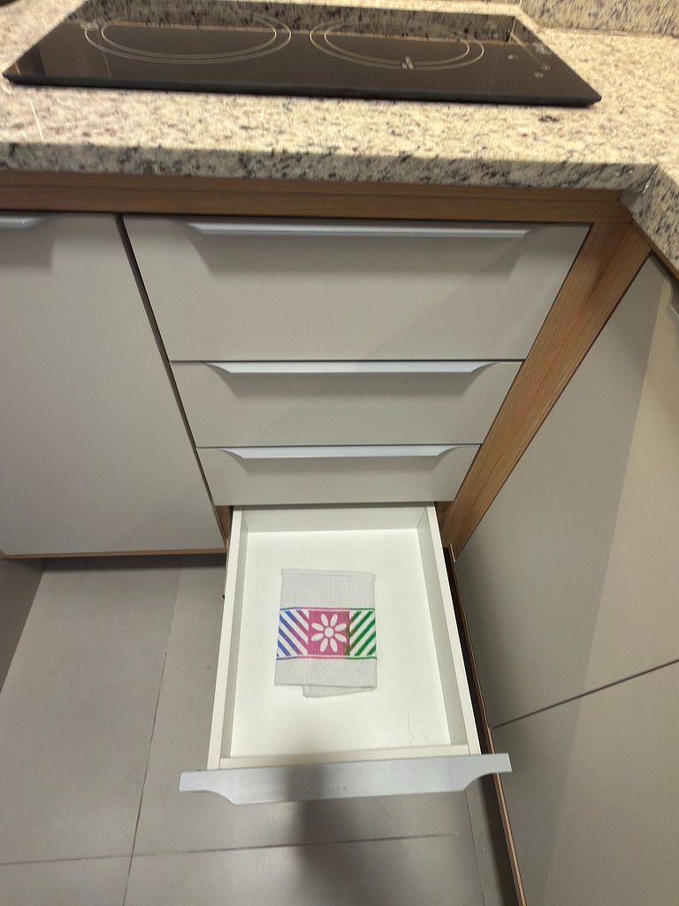 Beautiful and Modern Studio with Sea View - CL615