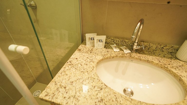 Modern and Cozy Studio - CL312