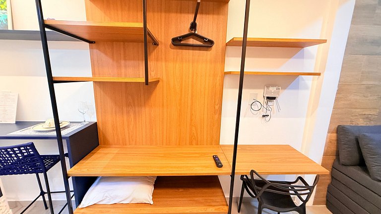 Is a modern and cozy space - CL303/04